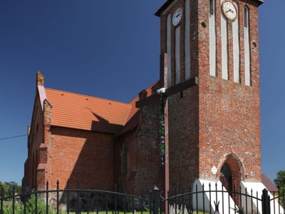 Kościół filialny pw. MB Królowej Polski w Tychowie, autor: Bogusław Świtała, źródło: Diecezja Koszalińsko-Kołobrzeska