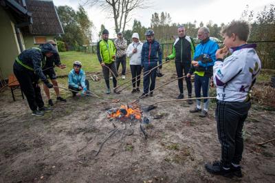 "Na dwóch kółkach przez Pomorze Zachodnie" - rajd rowerowy na trasie  Sławno - Łętowo - Sławno - 14 października 2023 r.