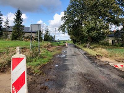 Przebudowa drogi powiatowej Brzeście-Janiewice i dalej w kierunku Chomca