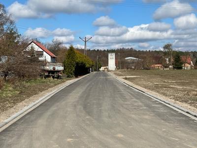 Droga w kierunku cmentarza we Wrześnicy