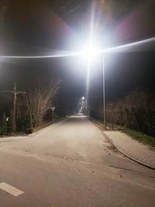 Oświetlenie uliczne wzdłuż drogi na kolonię we Wrześnicy