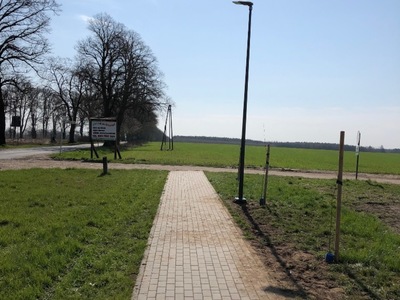 Oświetlenie przy chodniku wzdłuż drogi wojewódzkiej w Tychowie