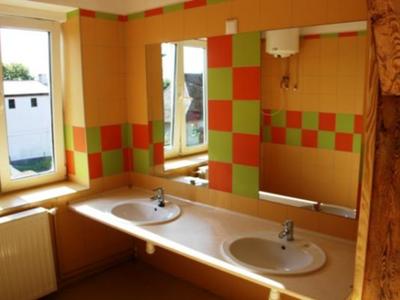Remont i adaptacja toalet oraz zaplecza socjalnego w SP Bobrowice