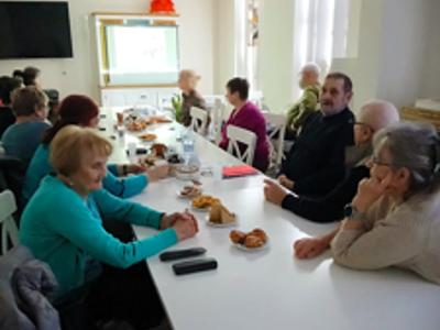 Życie tętni w Klubie Seniora w Żukowie! 