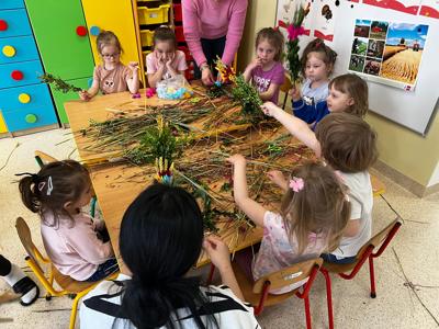 Radość tworzenia i magia świąt – przedszkolaki z Przedszkola Gminnego w Gwiazdowie filia Boleszewie w akcji!