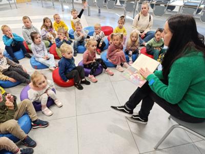 Przeszkole Gminne w Bobrowicach: Z Wizytą w Świecie Książek!