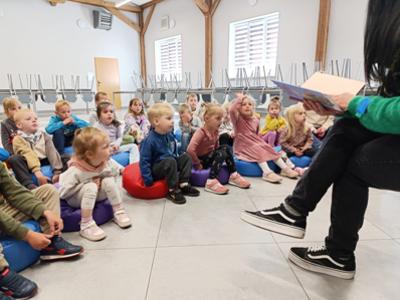 Przeszkole Gminne w Bobrowicach: Z Wizytą w Świecie Książek!