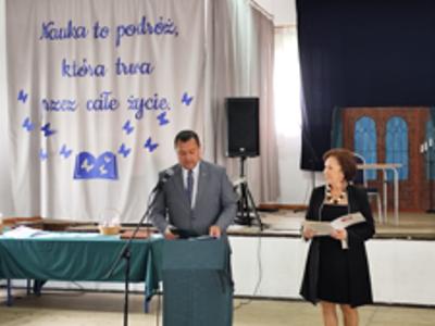 27 czerwca uczniowie szkół świętowali zakończenie roku szkolnego. 