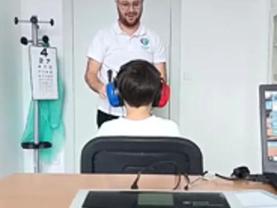 Fundacja Inno-Med przebadała słuch uczniów w Gminie Sławno