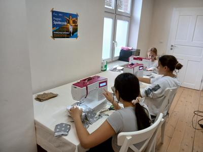 Wakacyjna pracownia kroju i szycia w Klubie w Żukowie