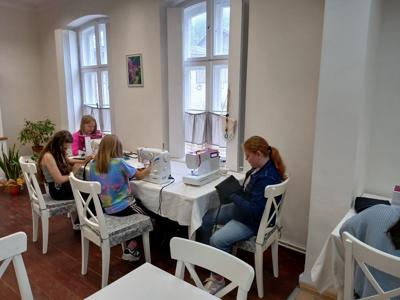 Wakacyjna pracownia kroju i szycia w Klubie w Żukowie
