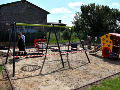 Trwa adaptacja pomieszczeń na Klub Dziecięcy w Bobrowicach 