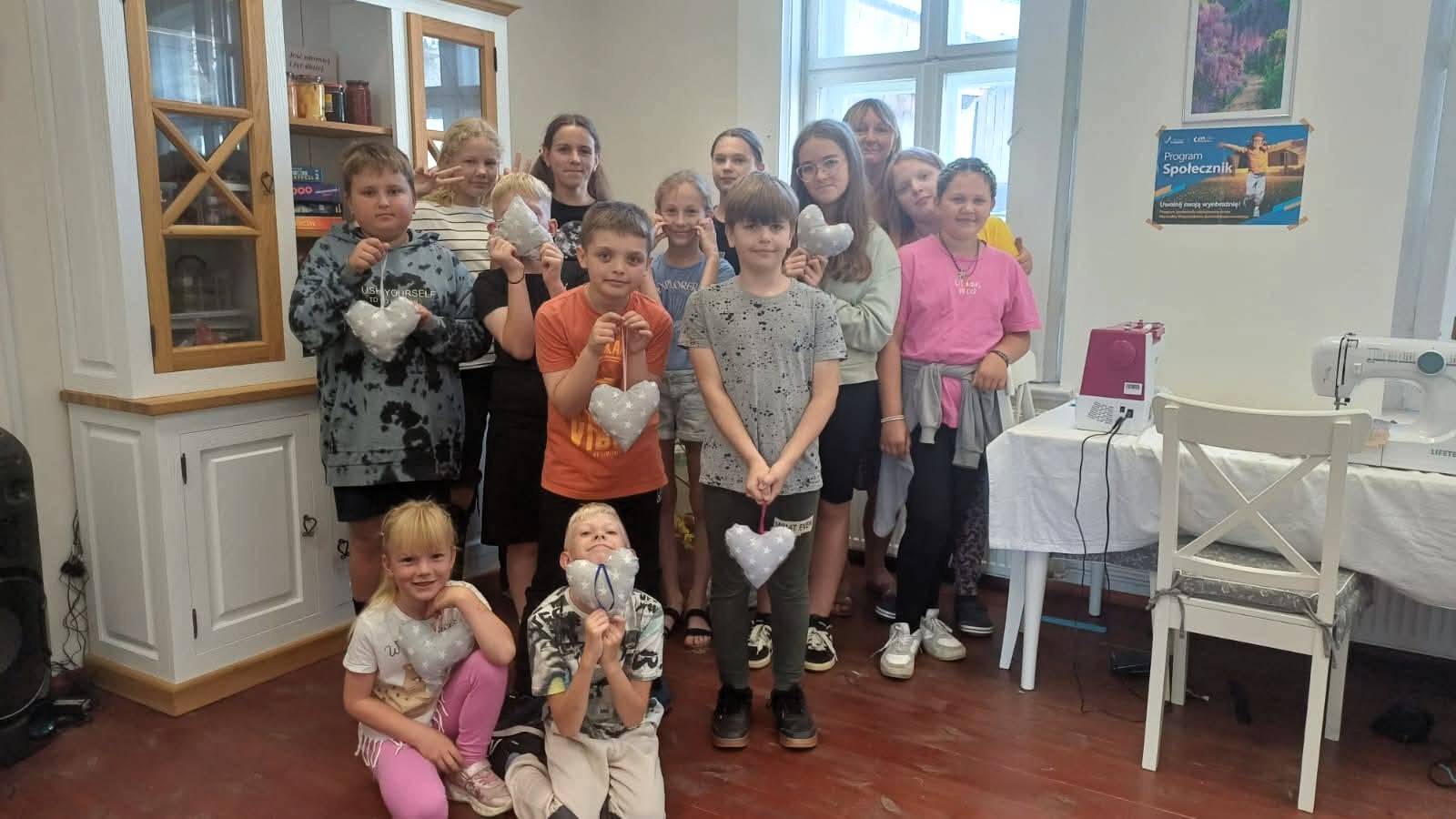 Koloniści w pracowni szycia – kreatywna lekcja upcyklingu