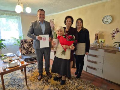 90 lat