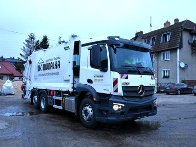 Dzięki wsparciu WFOŚiGW w Szczecinie "Komunalka" zyskała nowy pojazd!