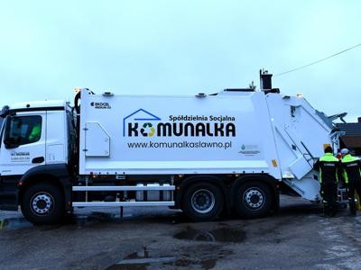 Dzięki wsparciu WFOŚiGW w Szczecinie "Komunalka" zyskała nowy pojazd!