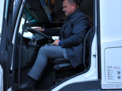 Dzięki wsparciu WFOŚiGW w Szczecinie "Komunalka" zyskała nowy pojazd!