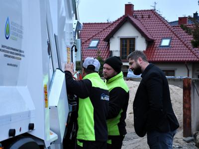 Dzięki wsparciu WFOŚiGW w Szczecinie "Komunalka" zyskała nowy pojazd!