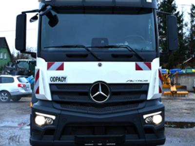 Dzięki wsparciu WFOŚiGW w Szczecinie "Komunalka" zyskała nowy pojazd!