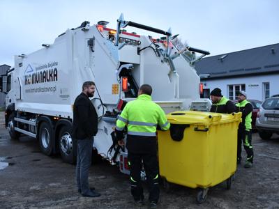 Dzięki wsparciu WFOŚiGW w Szczecinie "Komunalka" zyskała nowy pojazd!