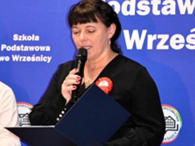 Szkoła Podstawowa we Wrześnicy. Spektakl upamiętniający odzyskanie przez Polskę Niepodległości