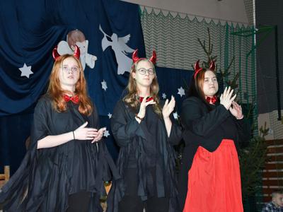 Świąteczna magia Jasełek i Wigilii w Specjalnym Ośrodku Szkolno-Wychowawczym w Sławnie