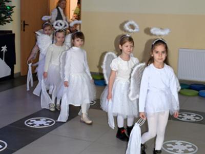 „Małe serca, wielka radość – jasełkowa opowieść z Gwiazdowa” 