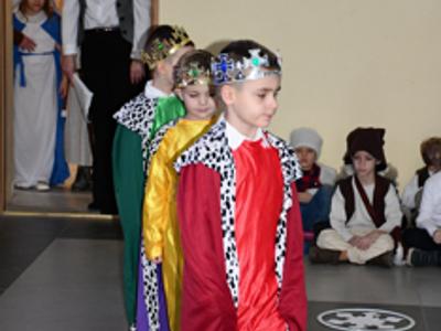 „Małe serca, wielka radość – jasełkowa opowieść z Gwiazdowa” 