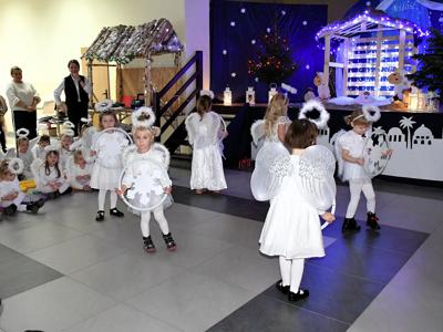 „Małe serca, wielka radość – jasełkowa opowieść z Gwiazdowa” 