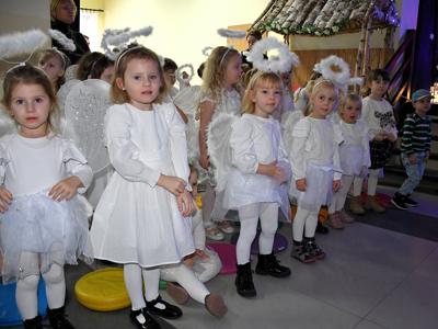 „Małe serca, wielka radość – jasełkowa opowieść z Gwiazdowa” 