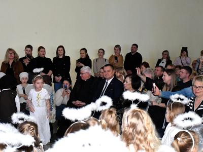 „Małe serca, wielka radość – jasełkowa opowieść z Gwiazdowa” 