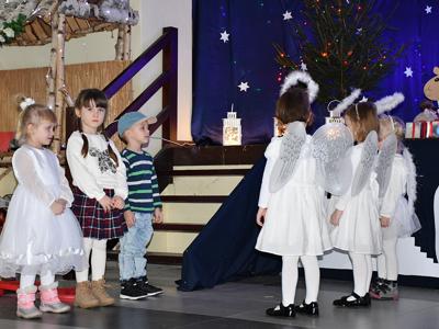 „Małe serca, wielka radość – jasełkowa opowieść z Gwiazdowa” 