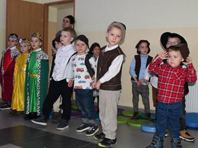 „Małe serca, wielka radość – jasełkowa opowieść z Gwiazdowa” 