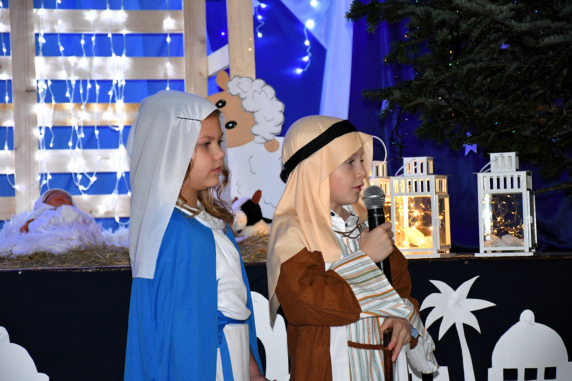 „Małe serca, wielka radość – jasełkowa opowieść z Gwiazdowa” 