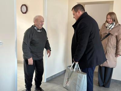 Świąteczne odwiedziny w mieszkaniu wspomaganym w Rzyszczewie 