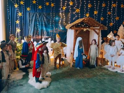 Najpiękniejsze wartości Świąt przypomniane przez dzieci – jasełka w Sławsku