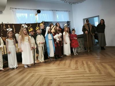 Jasełka w Brześciu – spotkanie pokoleń w świątecznej atmosferze