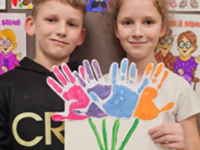 Uśmiechy, laurki i radość – Dzień Babci i Dziadka w Świetlicy Środowiskowej