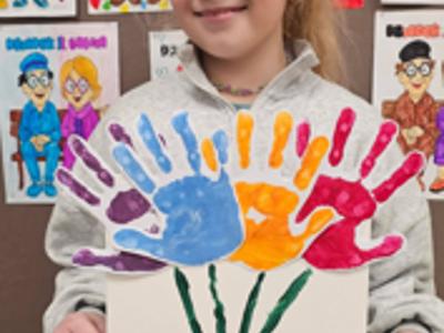 Uśmiechy, laurki i radość – Dzień Babci i Dziadka w Świetlicy Środowiskowej