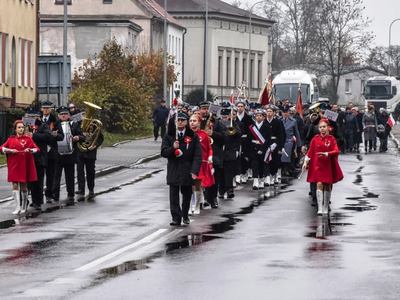 Obchody Święta Niepodległości w Sławnie (foto: https://www.facebook.com/MiastoSlawno)