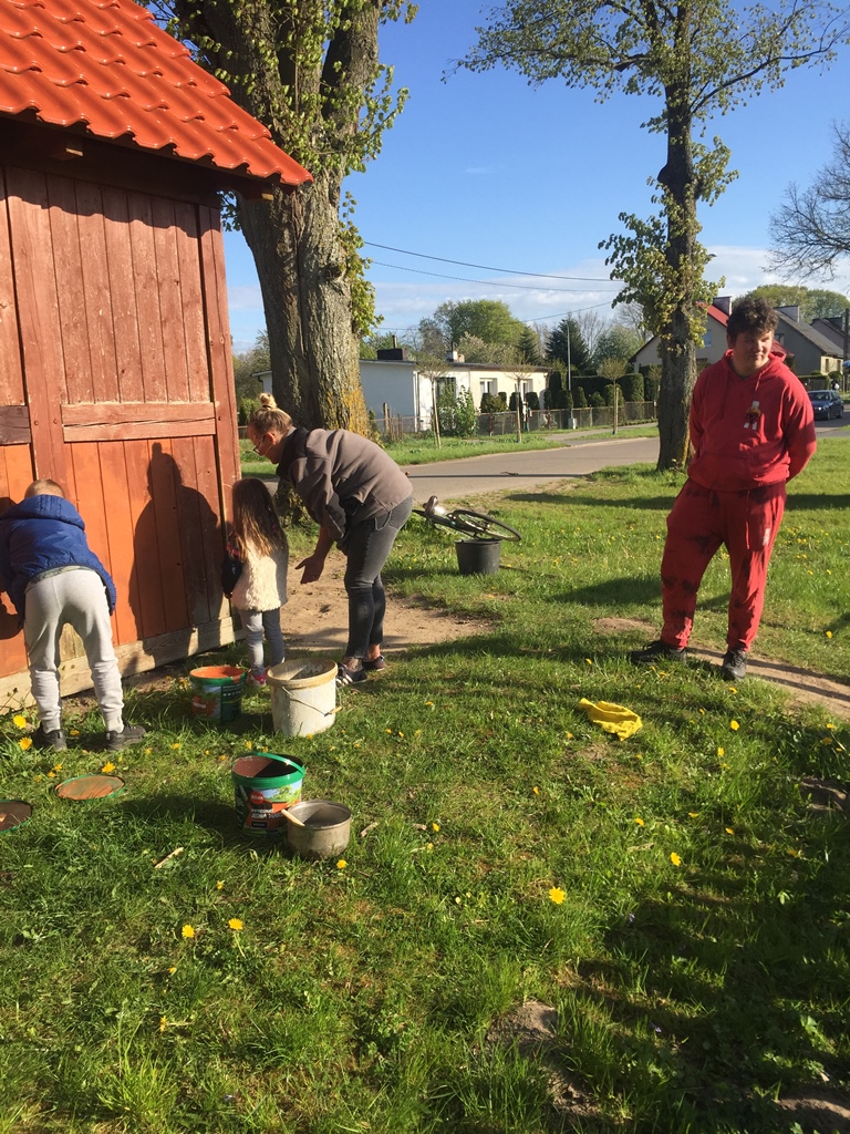 Porządkowanie Rzyszczewa przez mieszkańców wsi