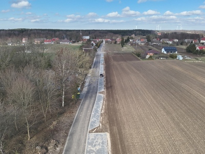 Droga do cmentarza we Wrześnicy