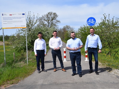 Spotkanie robocze wójtów - nasyp kolejowy w Pieńkówku