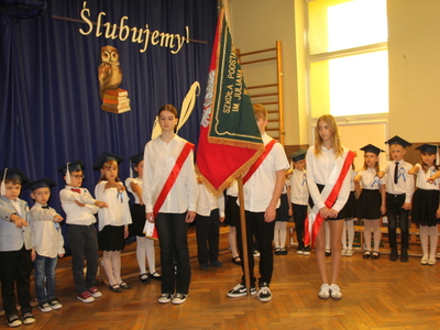 Ślubowanie w Szkole Podstawowej w Różycy