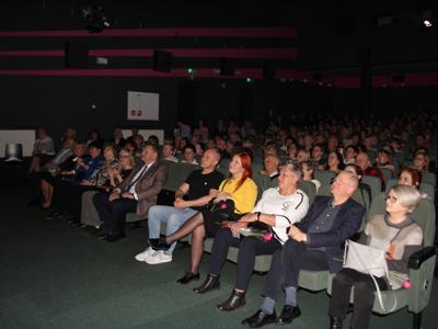 Paulina Glinka i Piotr Pastuszka w MOK z okazji Dnia Kobiet
