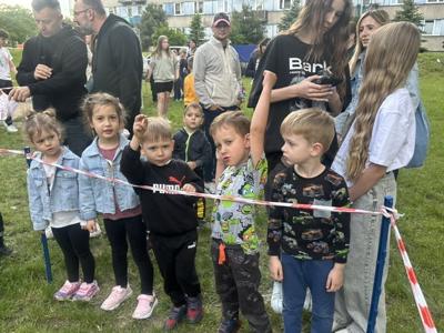 Zabawa dla dzieci na boisku „Wembley”