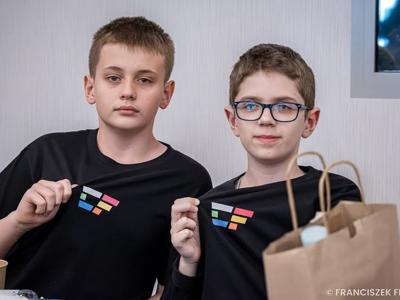 W Koluszkach mistrzowie Polski rywalizowali w układaniu kostki Rubika