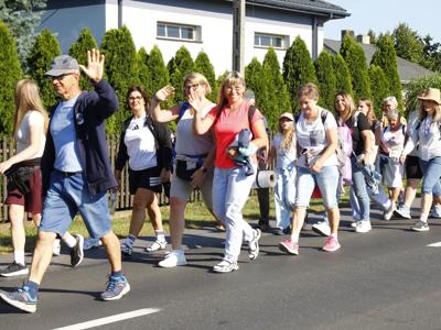 Pątnicy ruszyli z Koluszek