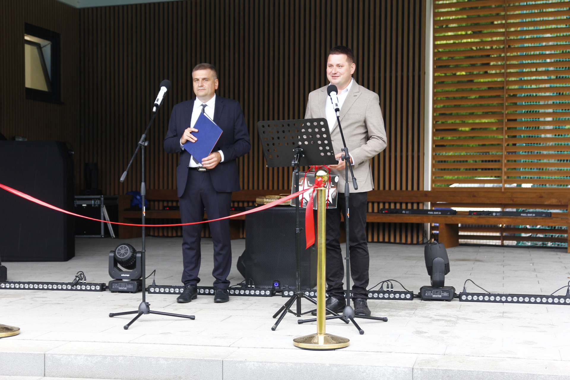 W wielką pompą otwarcie nowego obiektu sportowego LKS Gałkówek