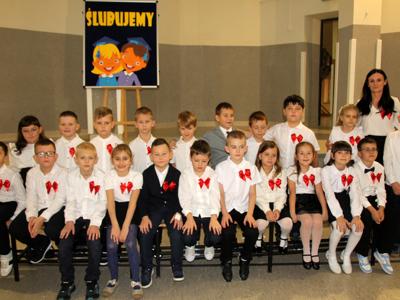 Ślubowanie pierwszaków z „Jedynki”